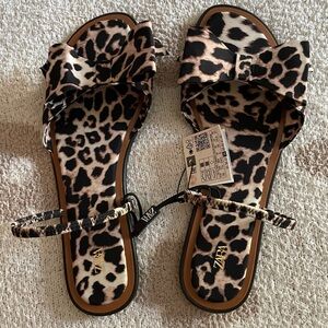 ZARA - Animal Leopard Print Bow Flat Sandals (7.5 US / 38 EUR) NWT